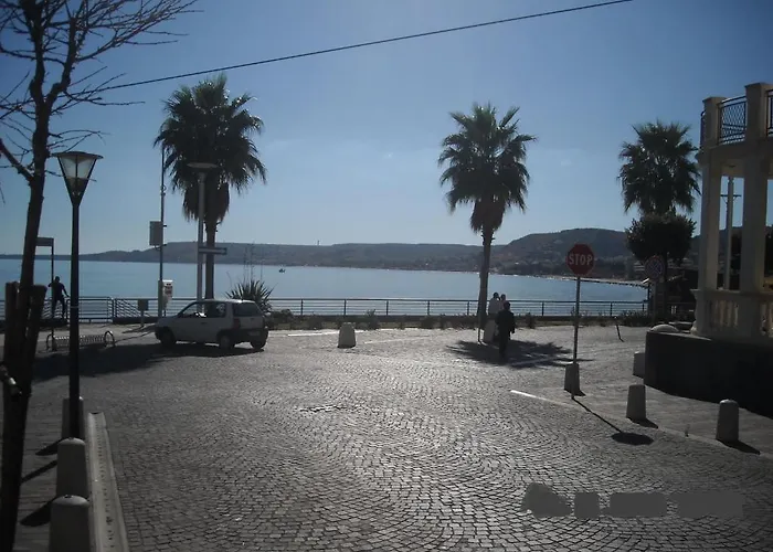 Casa Di Rosa Alojamento de Acomodação e Pequeno-almoço Crotone