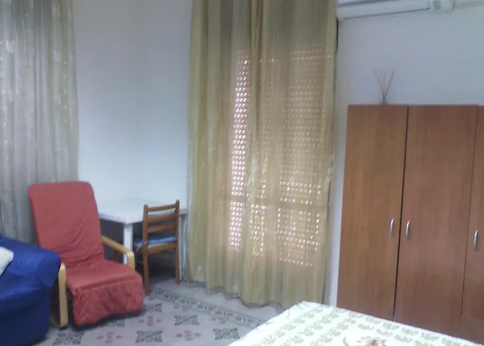 Alojamento de Acomodação e Pequeno-almoço Casa Di Rosa